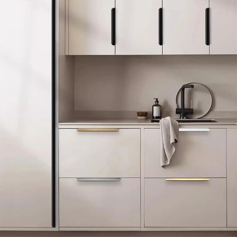 Poignées de meuble en aluminiu - Curved Spring Bar avis et prix